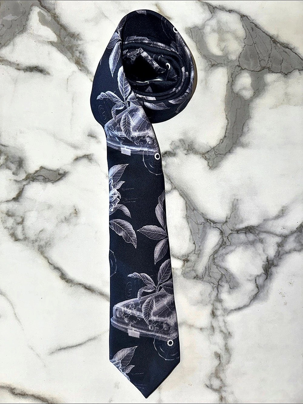 GIVENCHY Silk Skinny Printed Tie